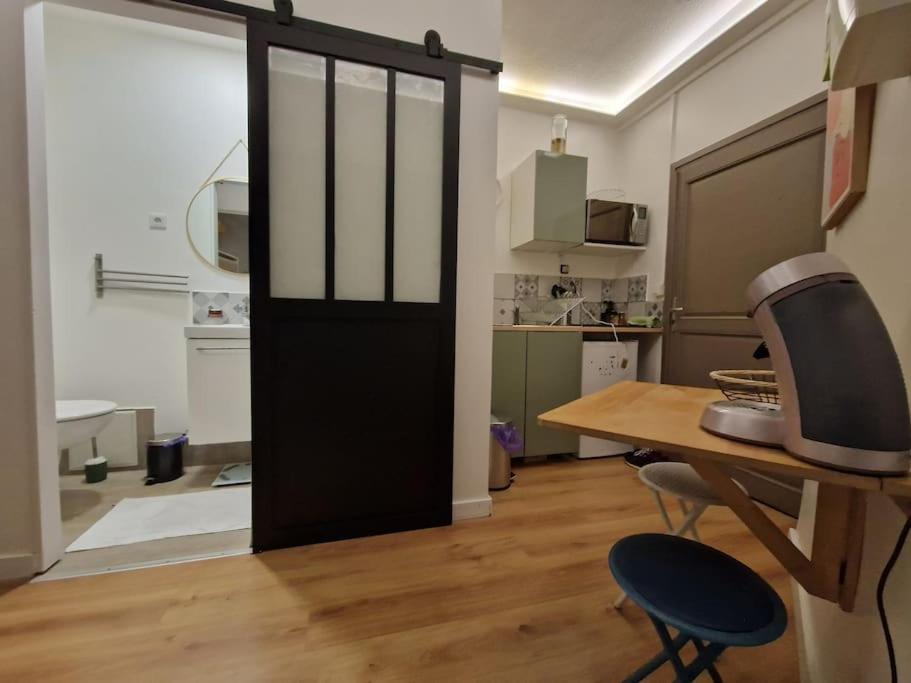 Studio Cosy - Coeur Du Vieux Lyon Apartamento Exterior foto