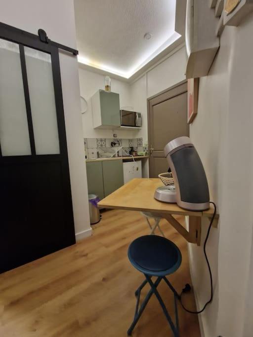 Studio Cosy - Coeur Du Vieux Lyon Apartamento Exterior foto